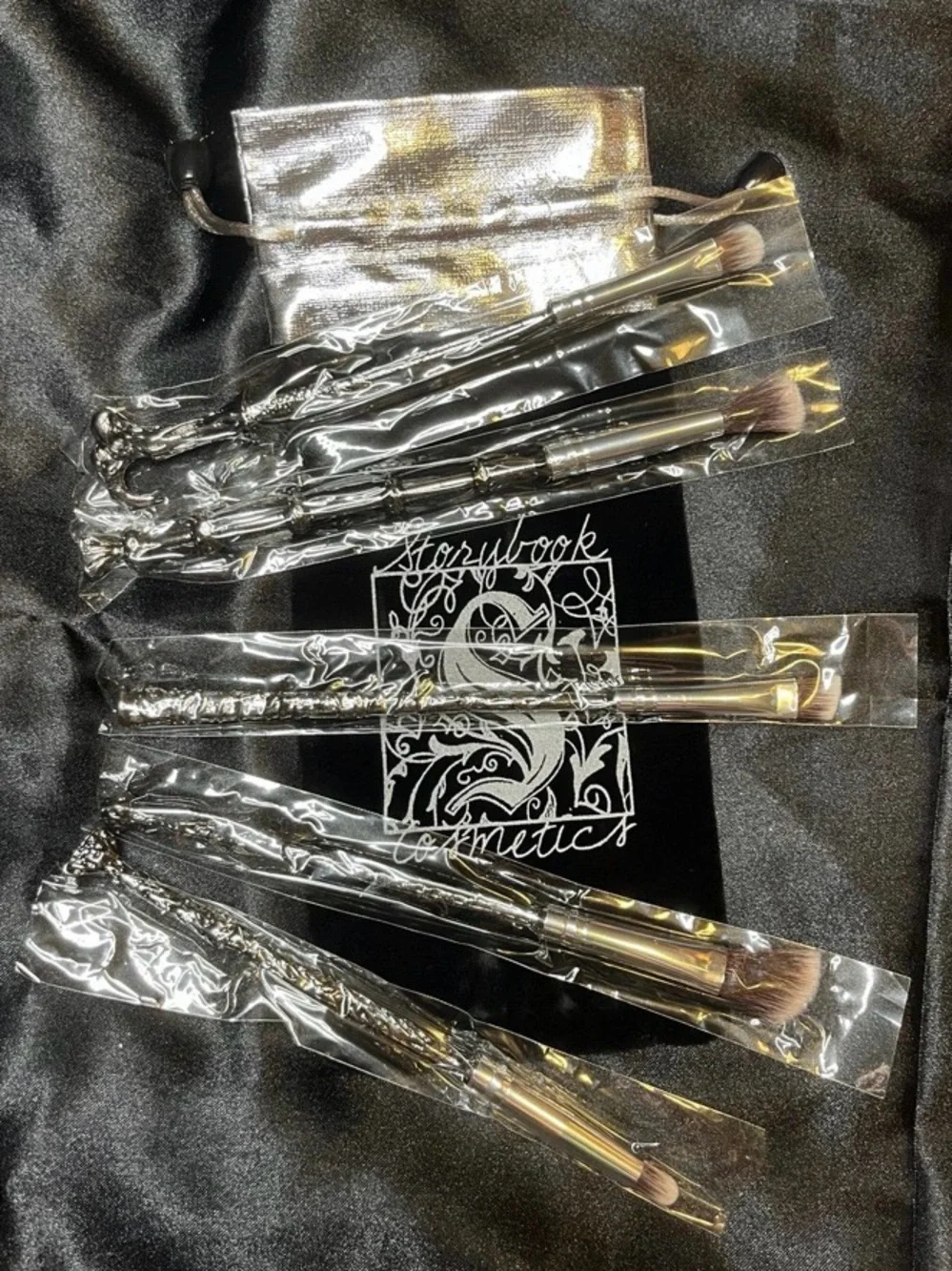 Harry Potter Storybook Cosmetics Metallic Silver Eye Brush Set with Black Pouch